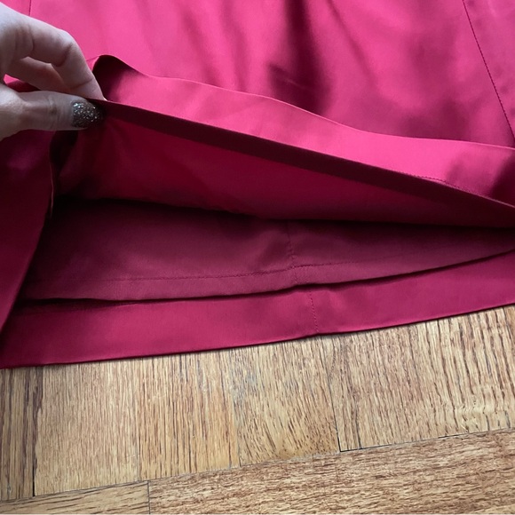 NWT Lauren Ralph Lauren Satin Surplice Sleeveless Dress in Holiday Ópera Red 14 - Picture 11 of 14